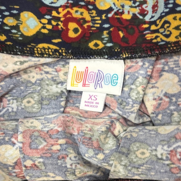 LuLaRoe | XS Pleated Madison Floral Skirt | Black, Yellow, Red, Blue | NWT - Picture 4 of 5